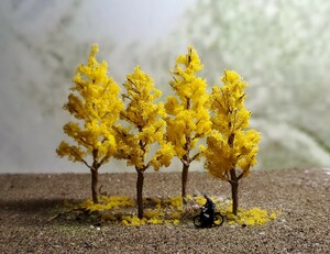 〓鉄道模型 ジオラマ用樹木〓 黄色く色づいた銀杏 4本〓 ジオラマハウス製〓