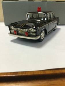 FINE MODEL 近鉄百貨店限定品　セドリック1964年式　捜査用車両　1/43