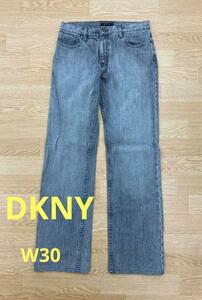 〇3199B〇　DKNY　デニムパンツ　女性