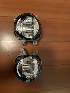 la600s タントカスタム　純正　LED フォグランプ　左右セット KOITO 