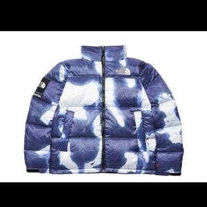 Supreme / The North Face Bleached Denim Print Nuptse Jacket Indigo