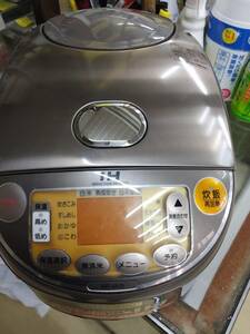 象印IH炊飯ジャーUSED品中古品☆NP-VA10TA☆