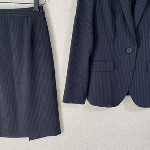 インディヴィ スカートスーツ 36 W62 濃紺 春夏 未使用に近い DMWの画像4