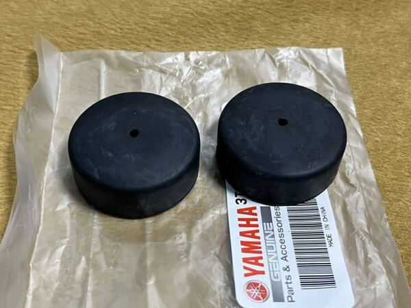 RZ250 タンク取り付け 丸ゴム2個 純正新品 RZ350 ヤマハ YSP 外装 フューエルタンク