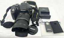 中古美品　Nikon D3300 AF-S DX NIKKOR 18-55mm 1:3.5-5.6G VR Ⅱ デジタル 一眼レフカメラ 動作確認済み　充電器、リモコン付き_画像1