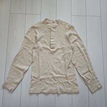 70's US ARMY ウール コットンアンダー シャツ サーマル ベッカム ヘンリー 猫目ボタン ヴィンテージ ビンテージ MEDIUM ミント 生成り_画像2