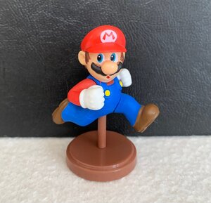 ＜美品＞スーパーマリオブラザーズ★マリオ★フィギュア★高さ約５cm〈we