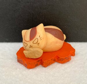 < beautiful goods > bear. ornament manner nyanko. raw [ Natsume's Book of Friends nyanko. raw tree carving manner collection ] figure * size approximately 4cm(wb