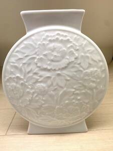 ★ Керамика ★ Хизен Яки Арита -яки Белый фарфоровый штамп с цветочной фарфоровой вазо