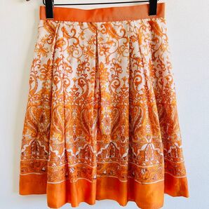 22 OCTOBRE スカート