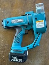 ★動作OK! 良品! makita マキタ 充電式 全ネジカッタ SC101D 14.4V マキタ純正 バッテリー BL1430 セット! ネジカッタ プロ工具 電動工具_画像2