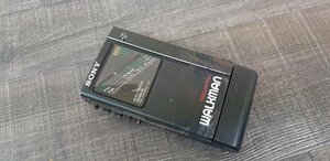 02D18■SONY　WM-F404 カセットプレーヤー WALKMAN ウォークマン■