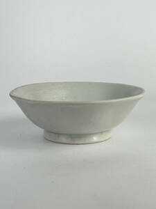 中国美術　唐時代~宋時代　刑窯白釉碗　茶碗　大碗　白磁　古物　唐物　