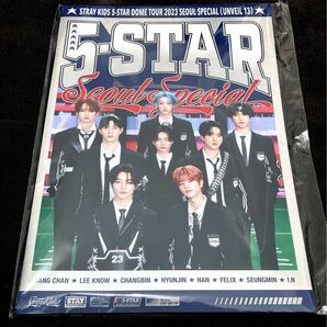 Stray Kids POSTER BOOK - 5-STAR Seoul Special