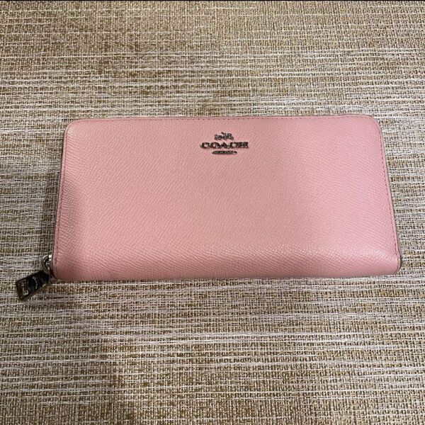 COACH コーチ 長財布 薄ピンク 無地 ラウンドファスナー レザー ラウンドジップ 小銭入れ