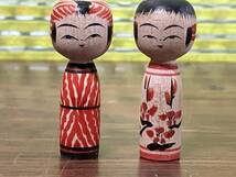 Kokeshi Doll 佐藤良子作 こけし 伝統こけし 高さ 4.2cm 在銘 銘有 人形 置飾り 工芸品 民芸品 伝統工芸 D210_画像2