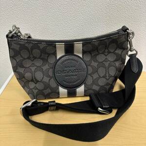 ★美品★COACH コーチ シグネチャー柄 ブラック ショルダーバッグ コンパクトサイズ 14×25×10 中古品 現状品 B3823