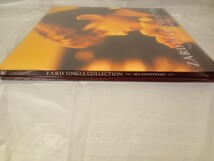 ZARD SINGLE COLLECTION 20th ANNIVERSARY　＋　ZARD 10th Anniversary Book 10°decimo ZARDシングルコレクション CD 中古_画像7