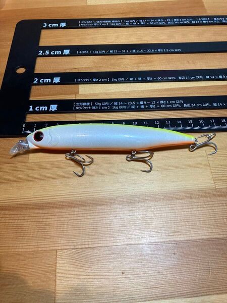 メーカー不明140ミノー 28g