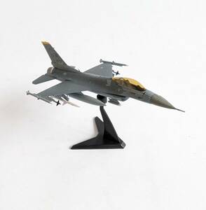 エフトイズ 1/144 F-16C アメリカ空軍　完成品