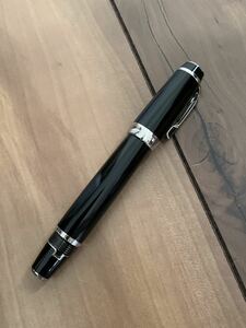 MONTBLANC モンブラン M1227-08 ボエム 万年筆 ノワール M字(ミッドタイプ) インクなし