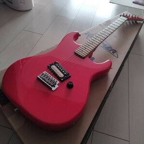 kramer Baretta Special 【未使用】【即決】メーカーアウトレット 生産終了カラー Ruby RED メイプルネック、メイプル指板の画像2