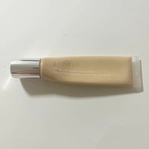  Clinique * all a bow to I z concealer *01* light natural * concealer *10ml* regular price 3500 jpy 