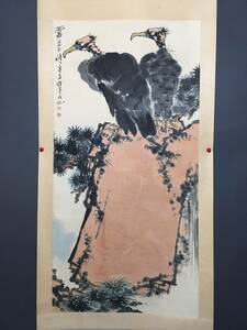 Art hand Auction *珍品旧蔵*中国 ･現代画家 潘天寿 松鷹画 中堂画 手絵画 材質:宣紙 古美術品LRF0226, 美術品, 絵画, 水墨画