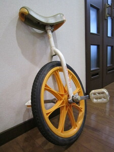  child. balance feeling motion nerve up . position be established wheelbarrow UNICYCLE Uni kru Uni cycle No17