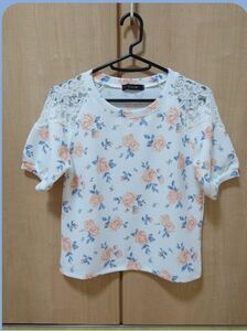 しまむら　トップス　カットソー　Ｔシャツ　花柄　レース　半袖　M　ほぼ未使用