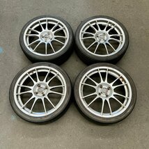 タイヤ付き社外ホイール4本　O・Z RACING ULTRALEGGERA(ウルトラレッジェーラ)　クリスタルチタン　18×7J　+42　100　4穴　215/35R18_画像1