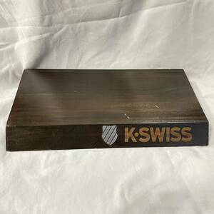 K・SWISS ケースイス 販促品 インテリア 非売品 置物 台座 木製 スニーカー 店舗　ディスプレイ 靴 シューズ