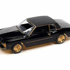 Johnny Lightning 1/64 シボレー モンテカルロ ローライダー 1978 ブラック Chevrolet Monte Carlo Lowriders ミニカーの画像2