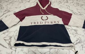 ★FREDPERRY フレッドペリー　パーカー フード スウェットパーカー　刺繍ロゴ　90s メンズ　Mサイズ