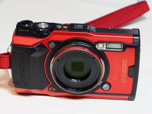 オリンパス コンパクトデジタルカメラTough TG-6（赤）と関連アクセサリ3点　FD-1, LG-1, CLA-T01