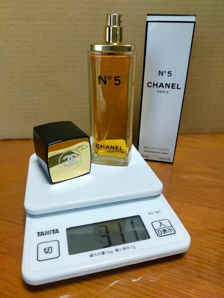 お安く♪残量95%、310g(^^ゞフルボトル 100mlトワレ「CHANEL No.5：ナンバーファイブ」EDT-SP（スプレー）全体美 _/_/交渉OK、匿名OK！_/_/