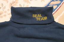 アメリカ海軍・SEAL・TEAMの詰襟シャツ（未使用　ネービーシールズ特殊部隊スパイ対テロ部隊軍服迷彩服制服ブラボーチームM4ライフル銃剣_画像3