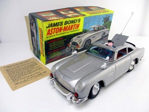 Gilbert/アオシン1965年製　James Bond 007仕様 Aston Martin DB5 完動ほぼ美品　長さ約28cm