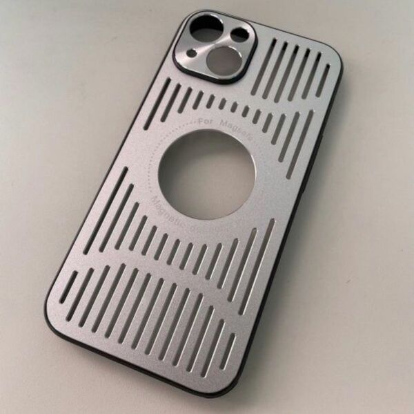 アルミニウム製 iPhone 14 Pro Max 保護ケース 