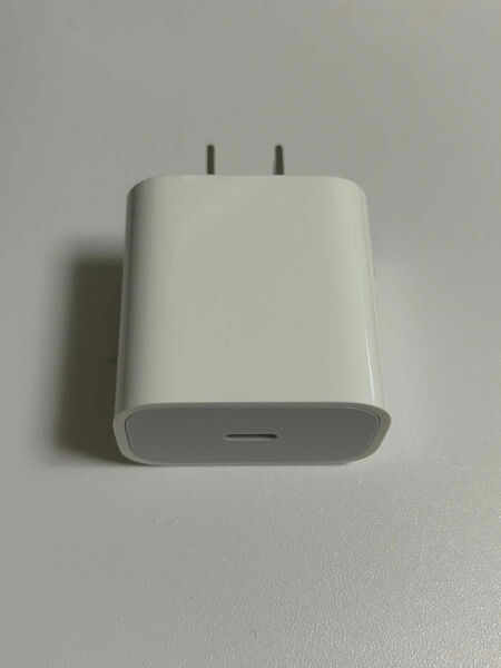 【純正】 Apple USB-C 電源アダプタ A2305 20W PD 充電器 MHJA3AM/A 純正ケーブル付属