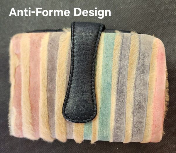 アンチフォルムデザイン がま口2つおりハラコ 財布