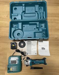 makita　100ｍｍ　充電式ディスクグラインダー　14.4v　GA400D　マキタ