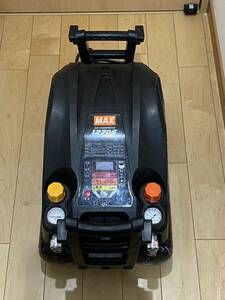 マックス MAX AK-HL1270E 高圧コンプレッサ 11L エア-コンプレッサ　黒