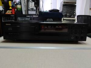 DENON DCD-3300 　CDプレ－ヤ―　