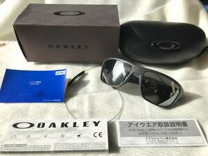 未使用に近い◇OAKLEY オークリー ◇OO9416-0264 プリズム サングラス Split Shot スプリットショット　マットカーボン　スポーツ グレー黒