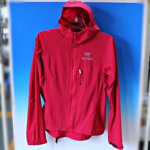 ★中古 美品 ARC'TERYX アークテリクス　ウインドブレーカー ピンク サイズＳ★