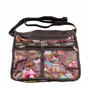 【LESPORTSAC【ディズニー】It’s a small world by LeSportsac コラボ ショルダーバッグ 