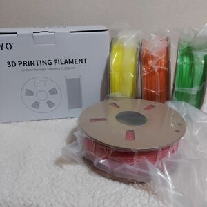  3D プリンター　フィラメント　4色　650g 1.75mm 赤　オレンジ　黄色　緑