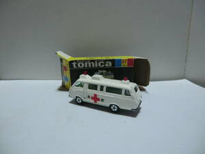 【tomica MADE IN JAPAN 旧No.57-1 ハイエースコミューター救急車・現状品】 白色ボディーカラー+旧1Hホイ-ル装着、ラベル貼品
