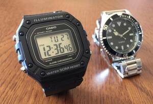 カシオ / CASIO デジタル メンズ腕時計 W-218H-1AV （美品：完動品）＋おまけ クォーツダイバーズタイプ 2本セット　送料無料！！